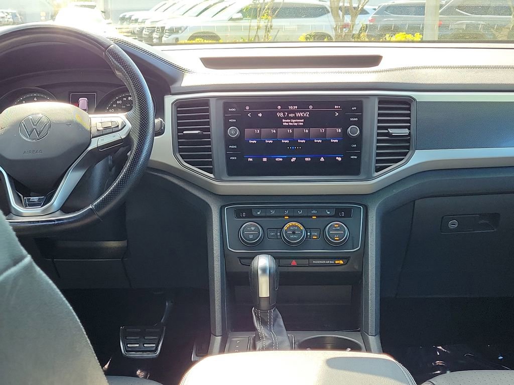 Used 2021 Volkswagen Atlas Cross Sport SE w/ Panoramic Sunroof Package image 15