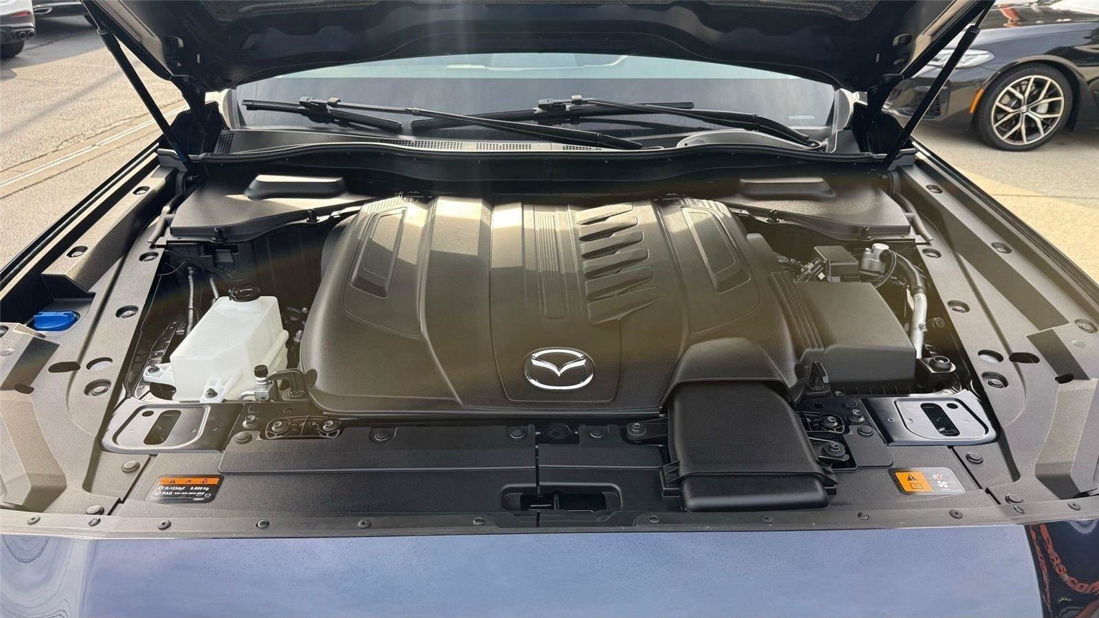 Used 2025 MAZDA CX-90 3.3 Turbo w/ Preferred Package AWD/4WD image 19