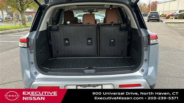 Certified 2025 Nissan Pathfinder Platinum w/ Cargo Package image 29