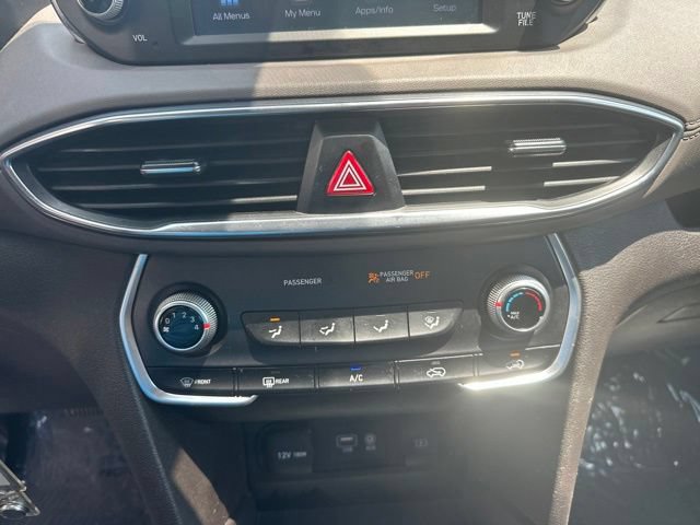 Used 2020 Hyundai Santa Fe SE AWD/4WD image 25