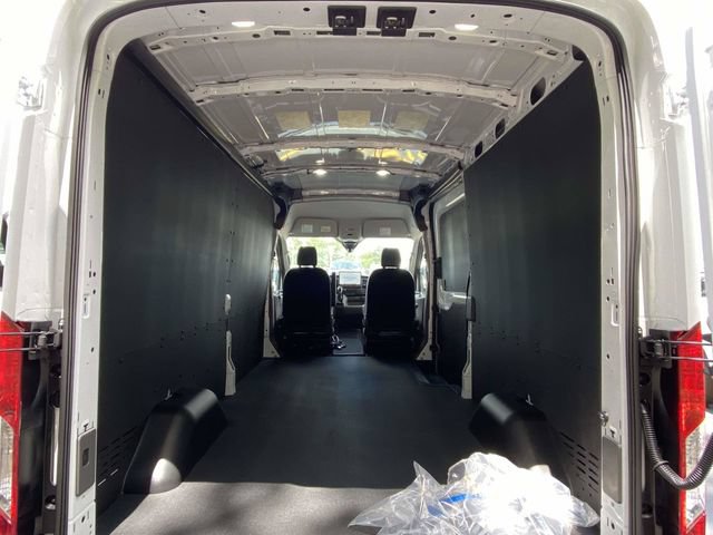 New 2026 Ford Transit 250 148 Medium Roof w/ Load Area Protection Package RWD image 16