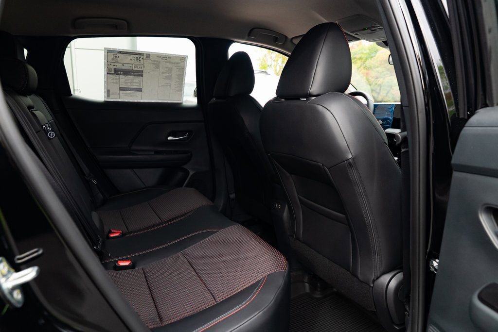 New 2026 Nissan Kicks SR w/ Cold Weather Package image 23