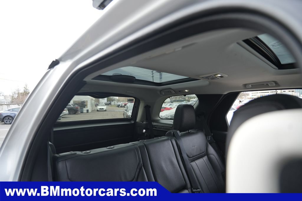Used 2018 Land Rover Discovery HSE AWD/4WD image 33