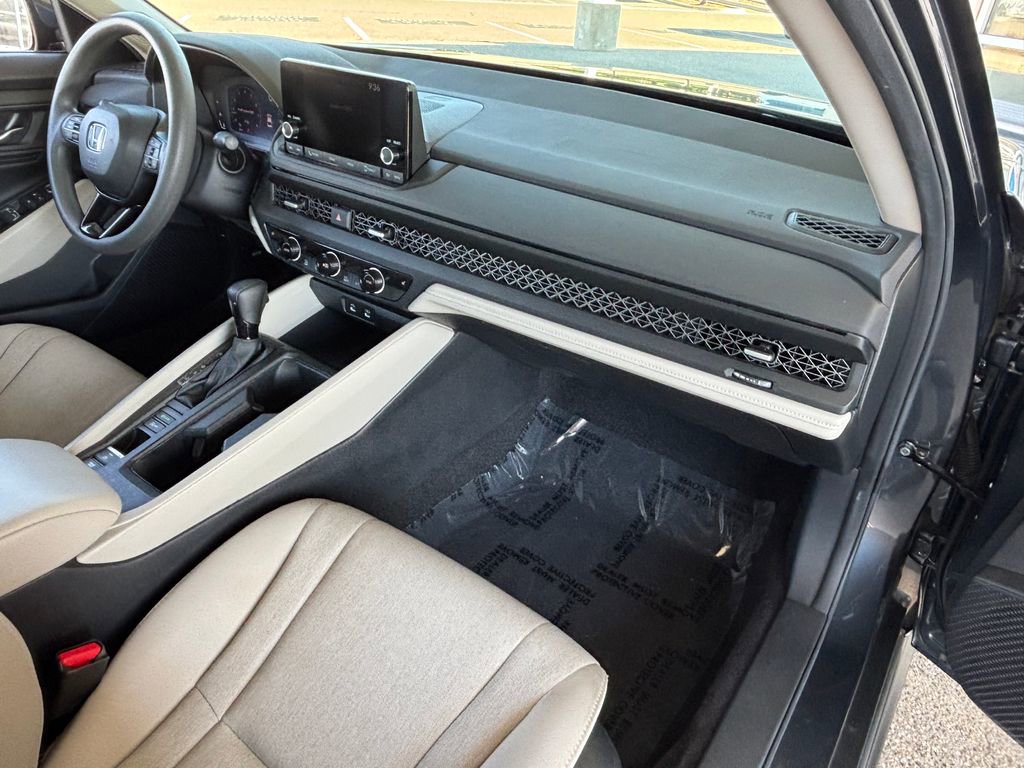Used 2024 Honda Accord EX image 21