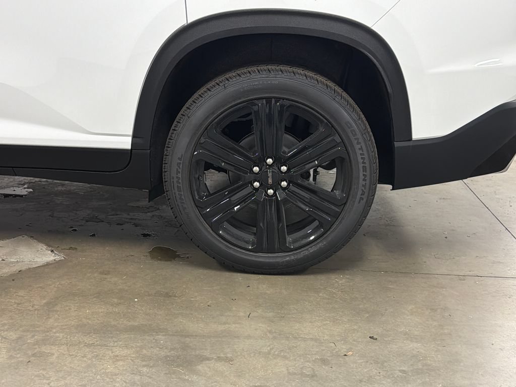 New 2026 GMC Acadia Elevation w/ Black Edition AWD/4WD image 13