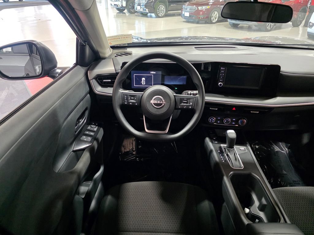 Used 2025 Nissan Kicks S AWD/4WD image 15