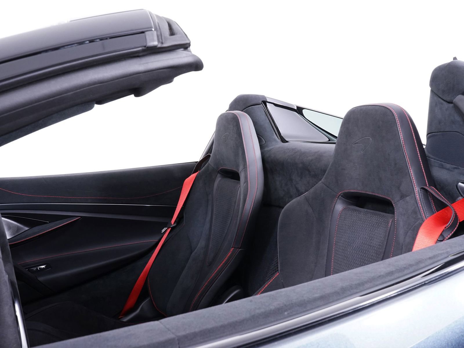 Used 2024 McLaren 750S Spider image 25