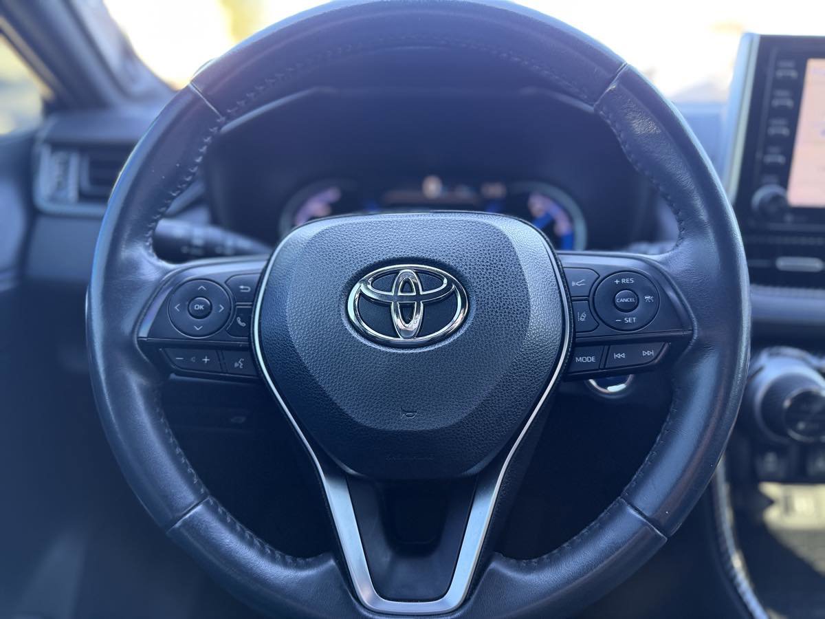 Used 2019 Toyota RAV4 XSE image 15