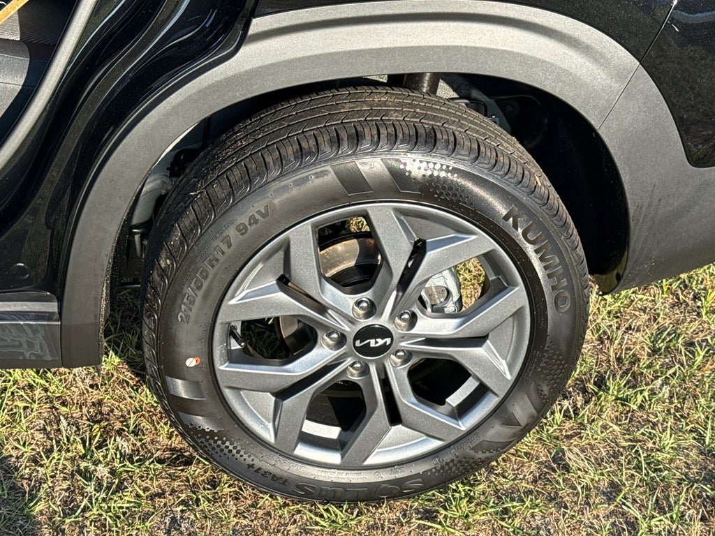 New 2026 Kia Seltos LX FWD image 22