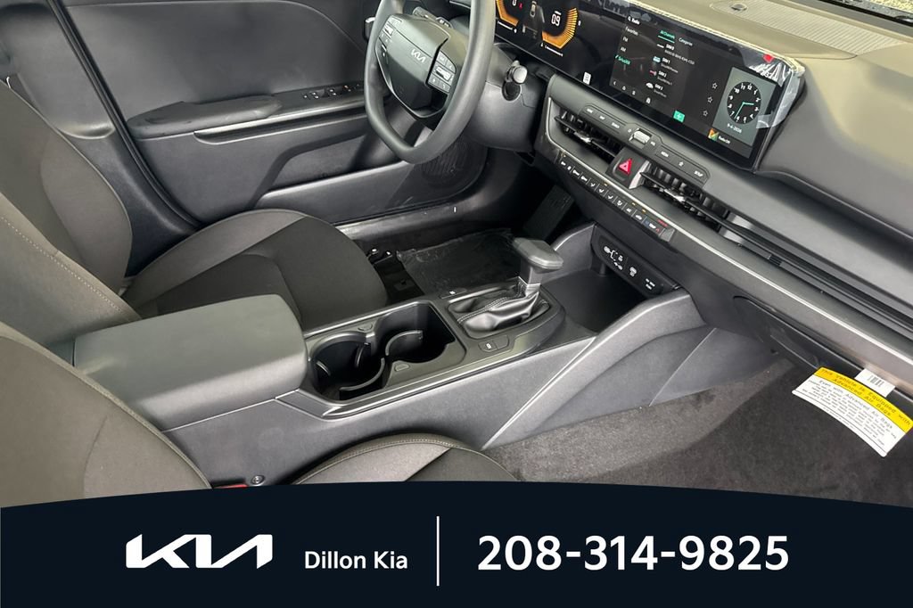 New 2026 Kia K4 FWD image 16