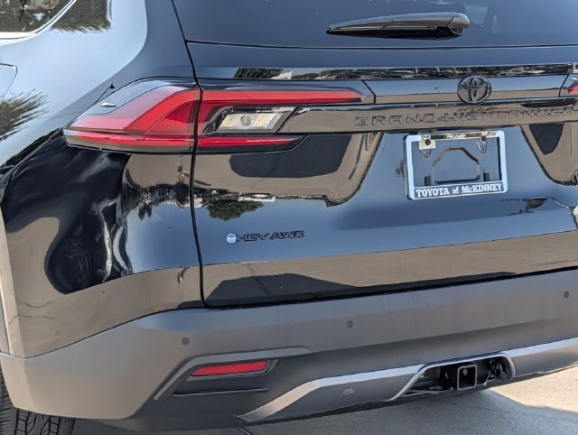 Certified 2025 Toyota Grand Highlander AWD Hybrid image 8