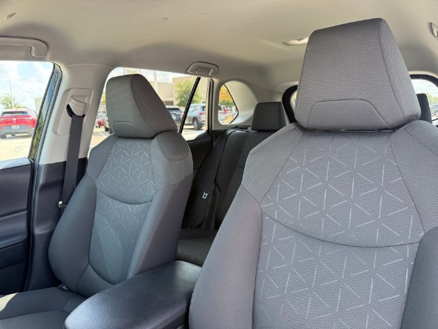 Used 2024 Toyota RAV4 XLE FWD image 11