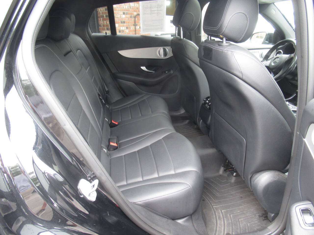 Used 2019 Mercedes-Benz GLC 300 4MATIC Coupe image 9