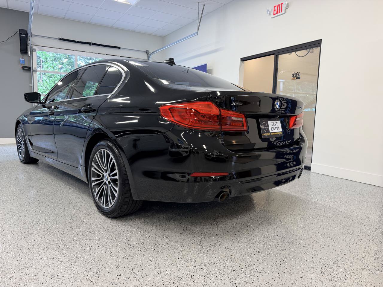 Used 2019 BMW 530i xDrive AWD/4WD image 6