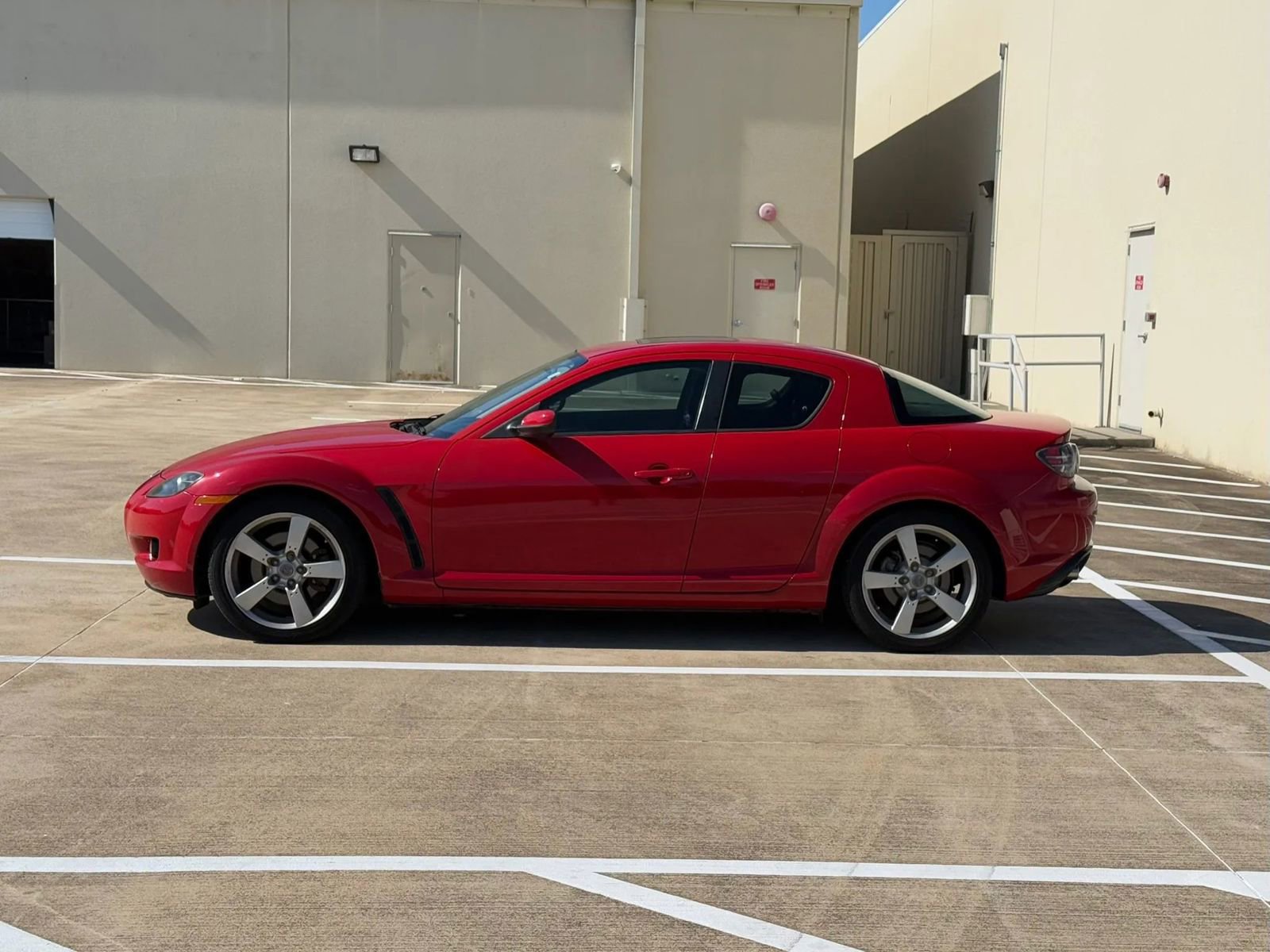 Used 2006 MAZDA RX-8 w/ Touring Pkg RWD image 4