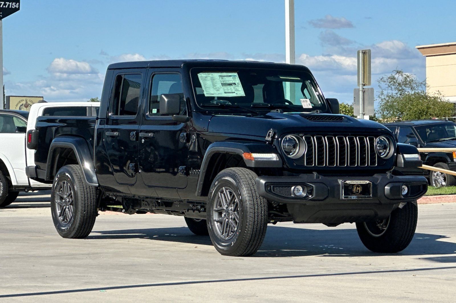 New 2026 Jeep Gladiator Sport AWD/4WD image 9