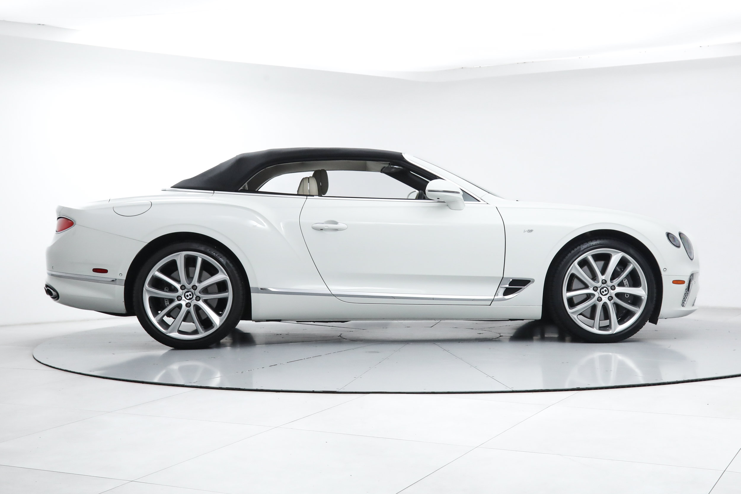 Used 2022 Bentley Continental GT AWD/4WD image 8