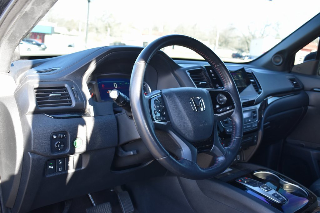 Used 2020 Honda Pilot Black Edition image 8