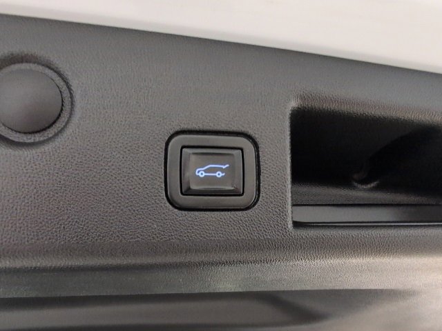 Certified 2022 Chevrolet Equinox Premier image 32