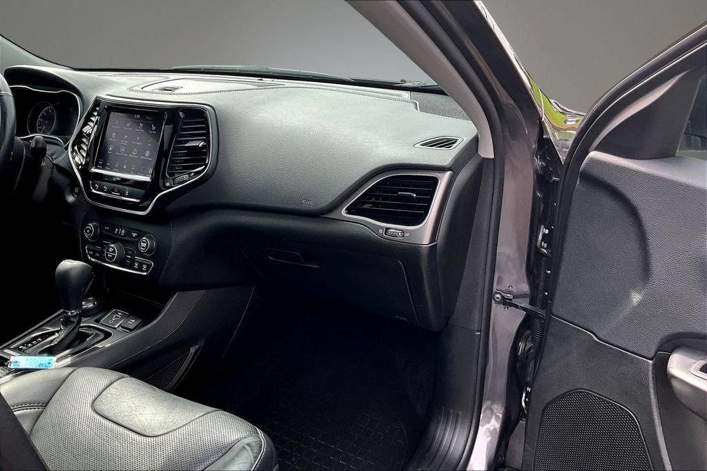 Used 2021 Jeep Cherokee Limited w/ Elite Package AWD/4WD image 26
