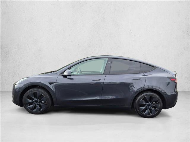 Used 2024 Tesla Model Y 2WD image 9