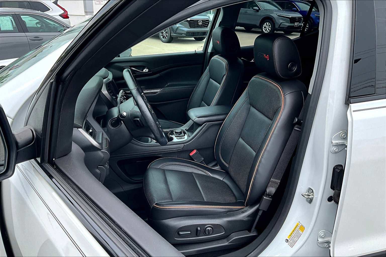 Certified 2022 GMC Acadia AT4 image 7