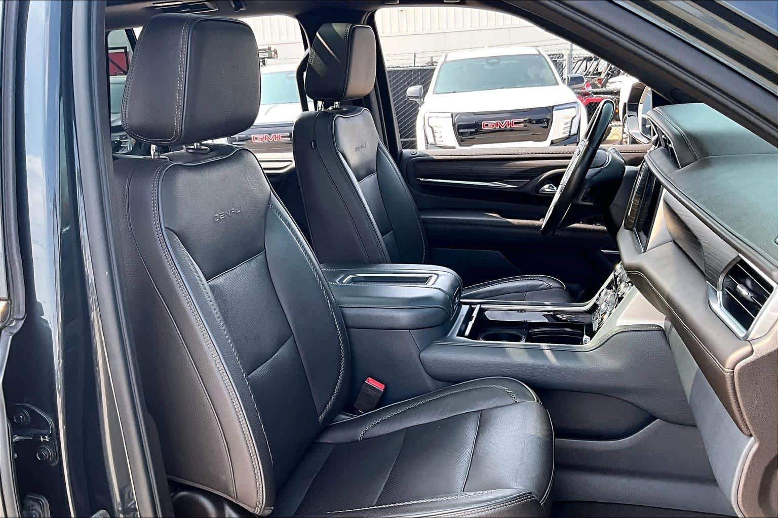 Certified 2021 GMC Yukon Denali w/ Denali Premium Package image 17