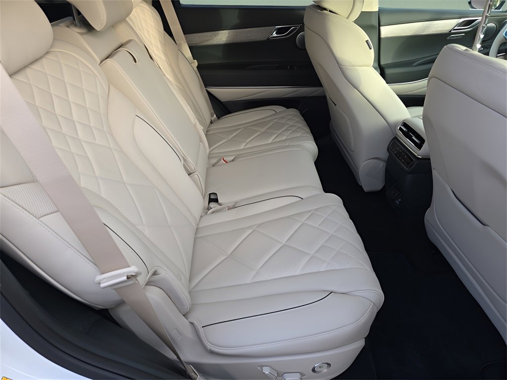 New 2025 Genesis GV80 3.5T Prestige image 12