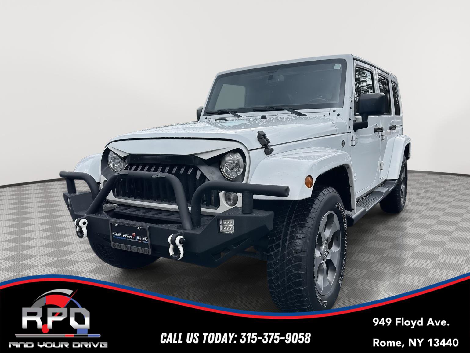 Used 2017 Jeep Wrangler Unlimited Sahara w/ Connectivity Group image 1