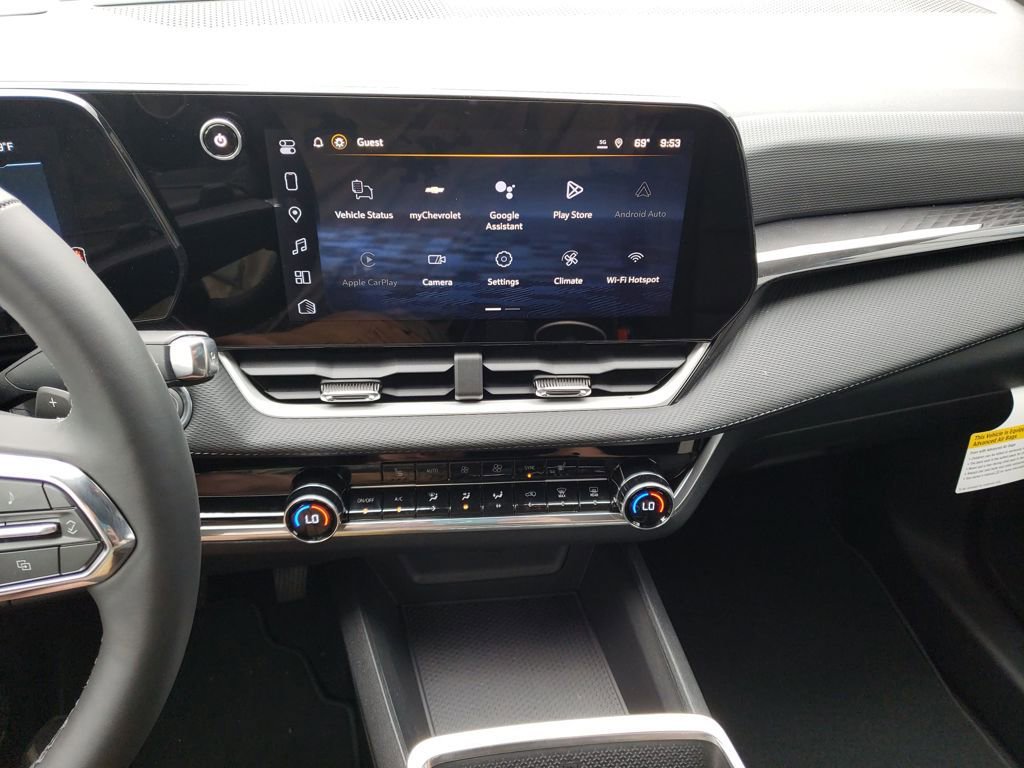 New 2026 Chevrolet Equinox LT w/ Convenience Package II image 16