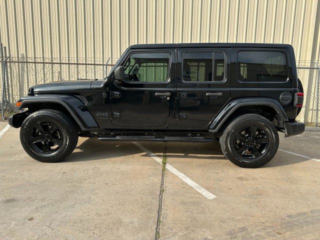 Used 2020 Jeep Wrangler Unlimited Sahara AWD/4WD image 3
