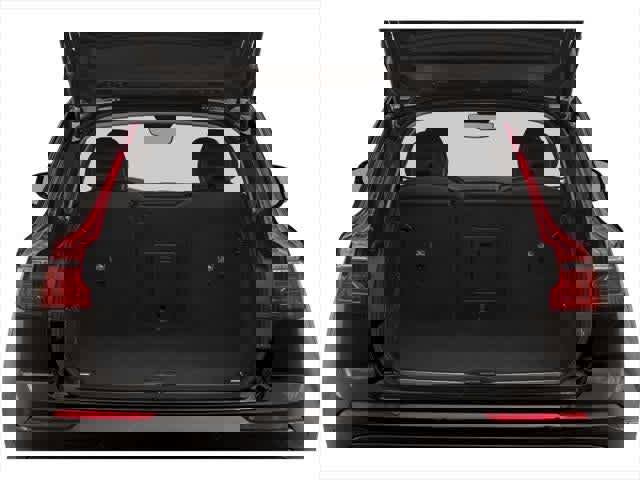 Used 2022 Volvo XC60 B6 Inscription w/ Climate Package image 11