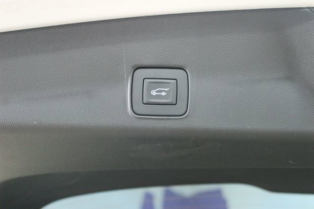 Used 2025 Chevrolet TrailBlazer RS w/ Convenience Package image 14