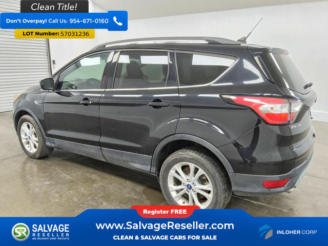 Used 2018 Ford Escape SE w/ SE Sync 3 Package AWD/4WD image 3