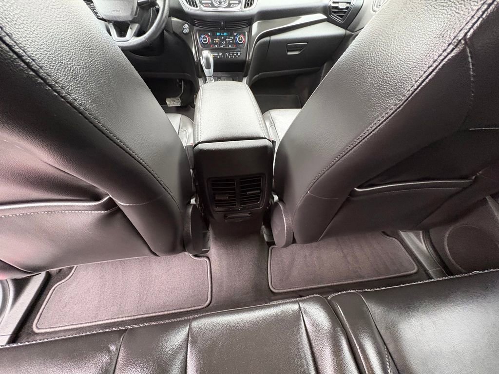 Certified 2019 Ford Escape Titanium w/ U9j03 - Titanium Tow Package AWD/4WD image 23