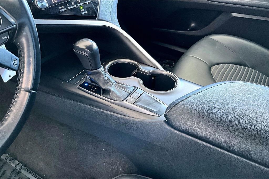 Certified 2022 Toyota Camry SE image 18