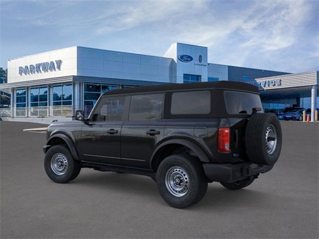 New 2025 Ford Bronco 4-Door image 4