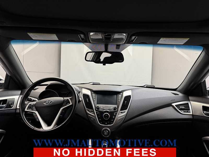 Used 2017 Hyundai Veloster Value Edition image 12