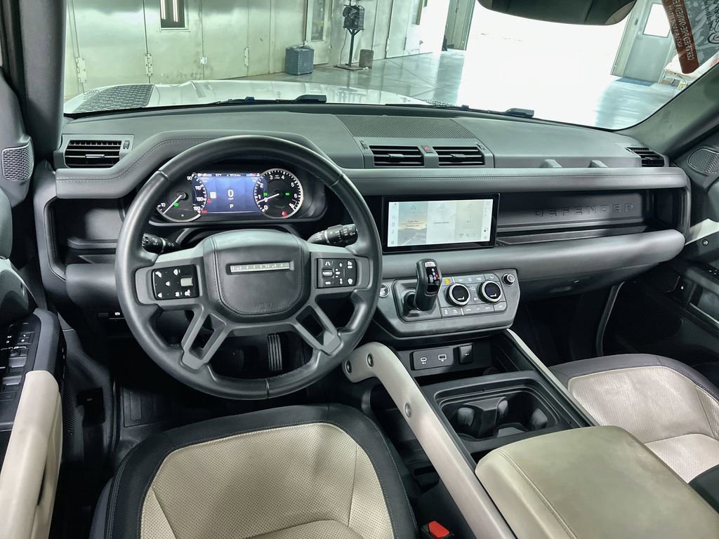 Used 2023 Land Rover Defender 110 X-Dynamic SE AWD/4WD image 21