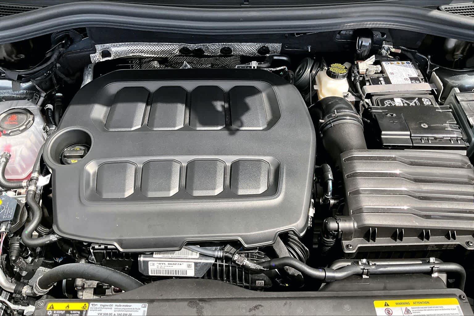 Used 2025 Volkswagen Tiguan SE R-Line FWD image 64