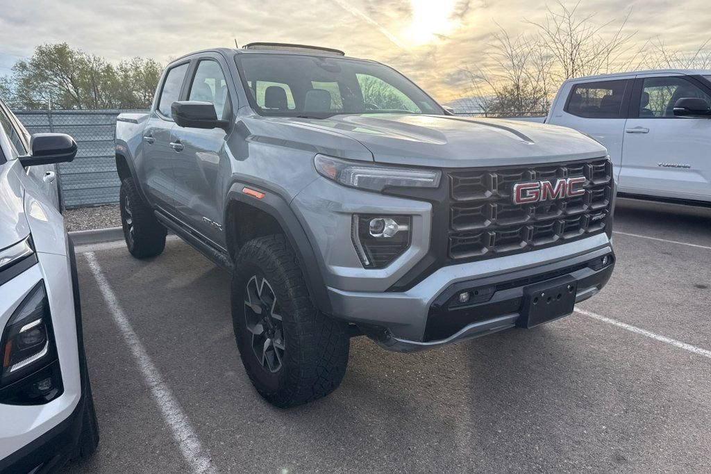 Used 2024 GMC Canyon AT4X image 2