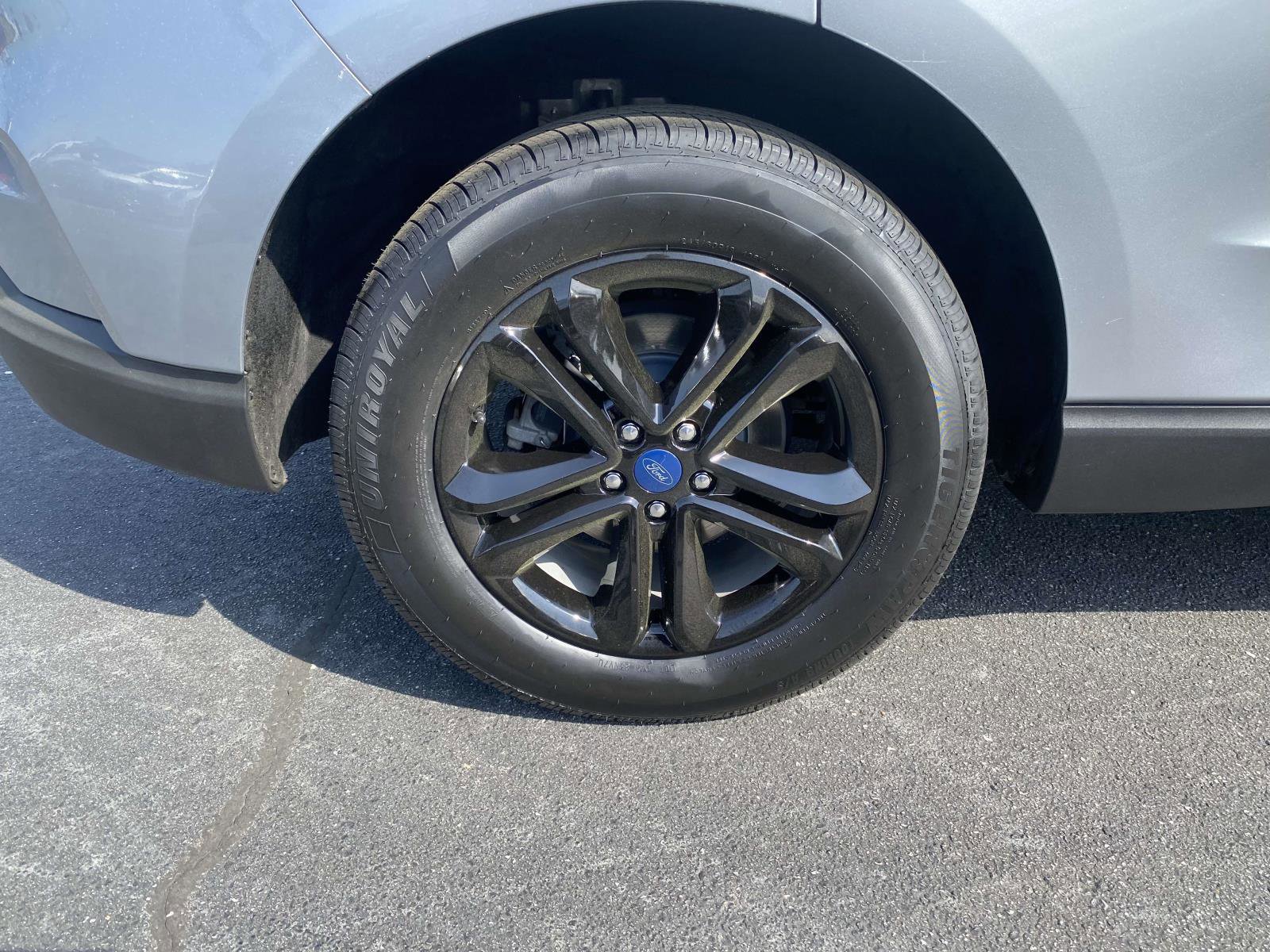 Used 2020 Ford Edge SEL FWD image 9