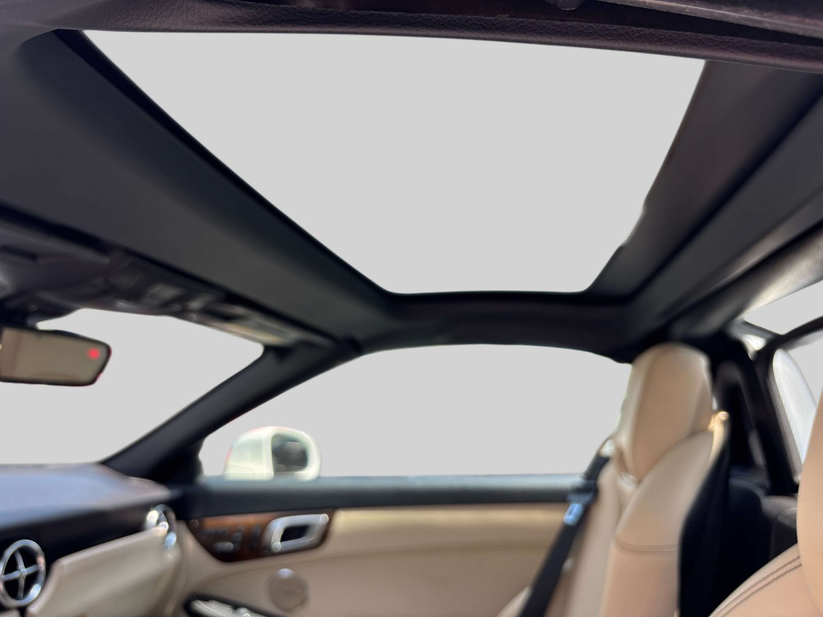 Used 2014 Mercedes-Benz SLK 250 image 11