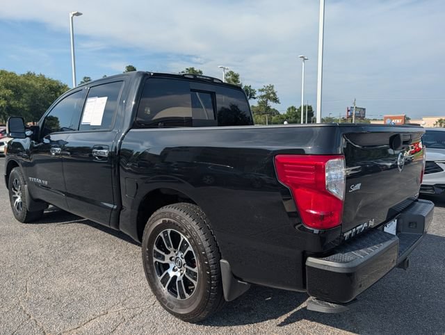 Used 2020 Nissan Titan SV w/ SV Convenience Package RWD image 14