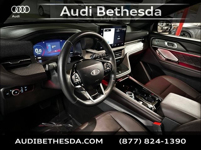 Used 2025 Ford Explorer Platinum w/ LUX Leather Package AWD/4WD image 13