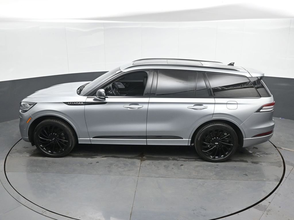 Used 2023 Lincoln Aviator Reserve w/ Equipment Group 201A image 45