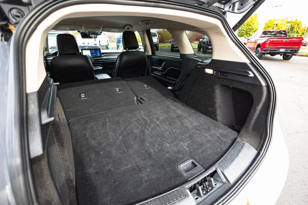 Used 2024 Lincoln Corsair Reserve w/ Equipment Group 201A image 27