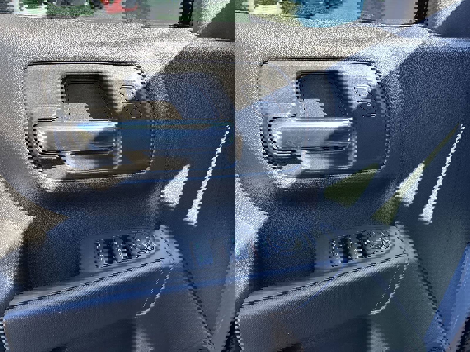 Used 2025 Chevrolet Silverado 1500 Custom Trail Boss image 13