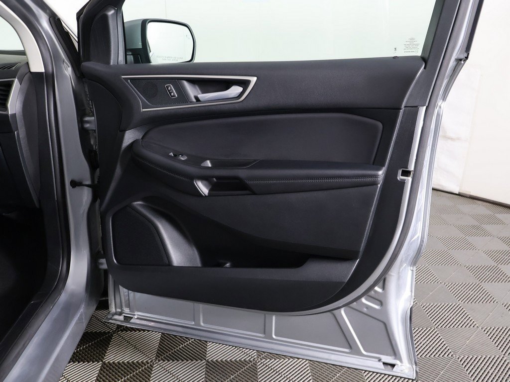 Used 2024 Ford Edge SEL image 21