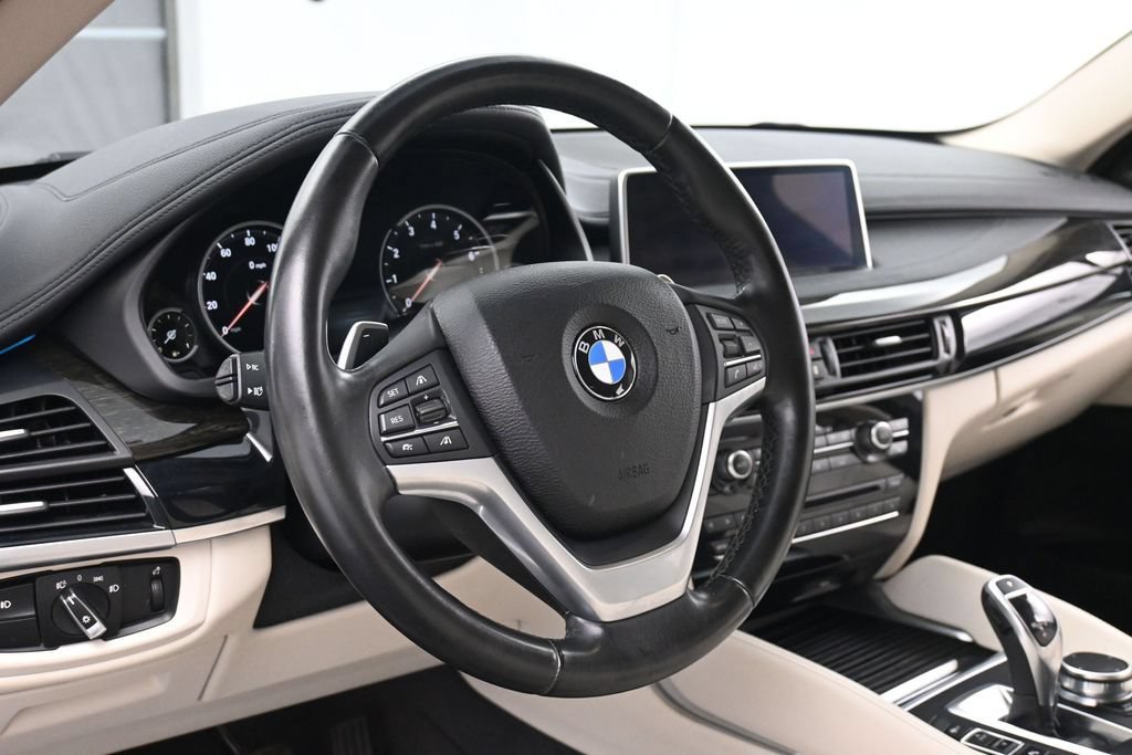 Used 2017 BMW X6 xDrive35i w/ Premium Package Enhanced AWD/4WD image 25